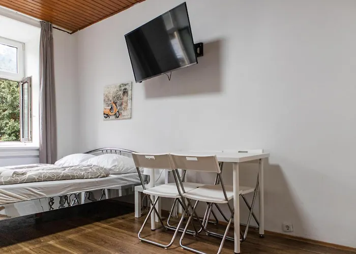Modern 1br Close To The Danube River Διαμέρισμα *